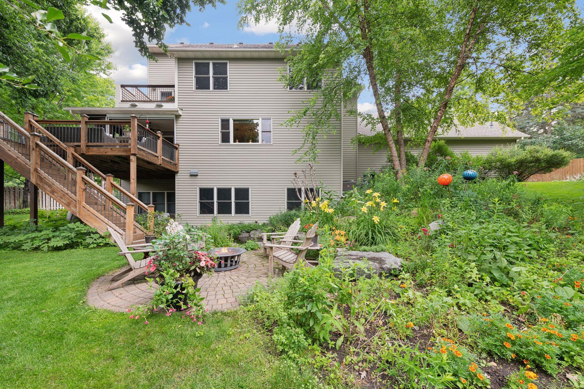 1825 Forestview Lane N