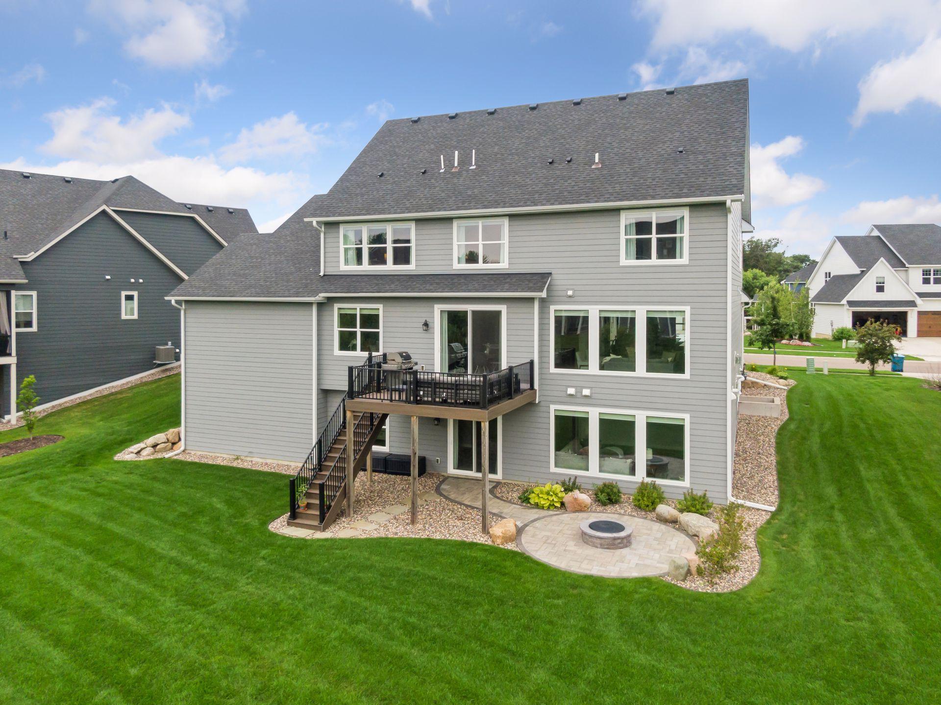 7536 Walnut Grove Lane N