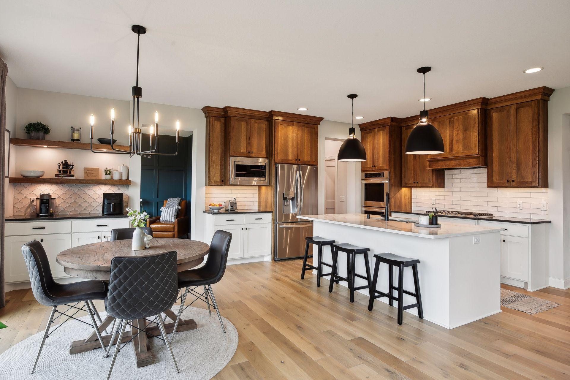 7536 Walnut Grove Lane N