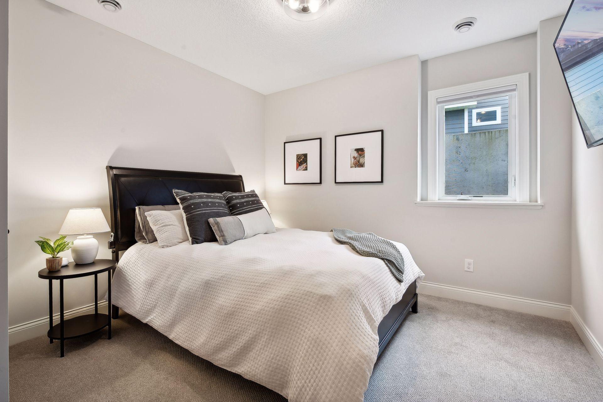 7536 Walnut Grove Lane N