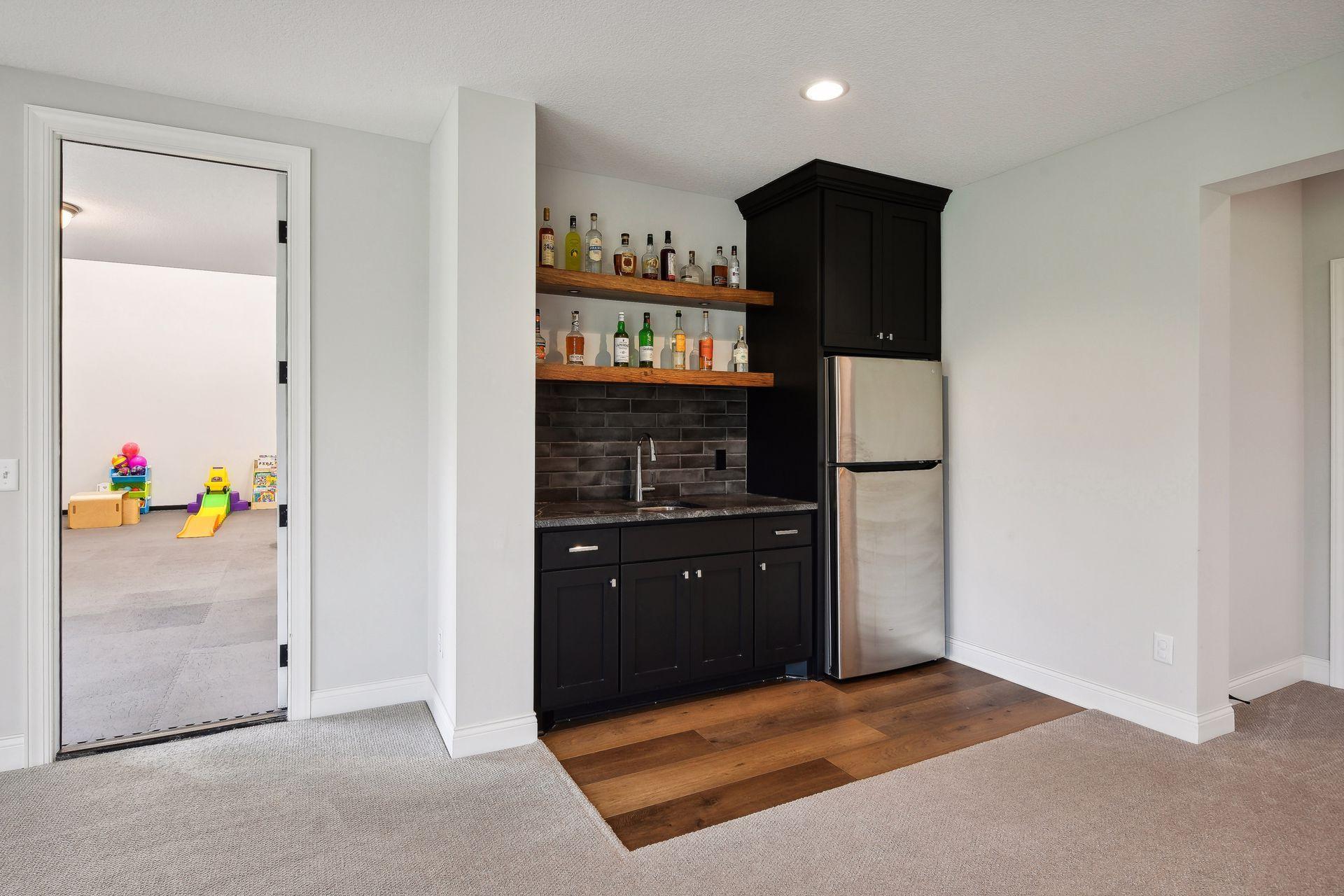 7536 Walnut Grove Lane N