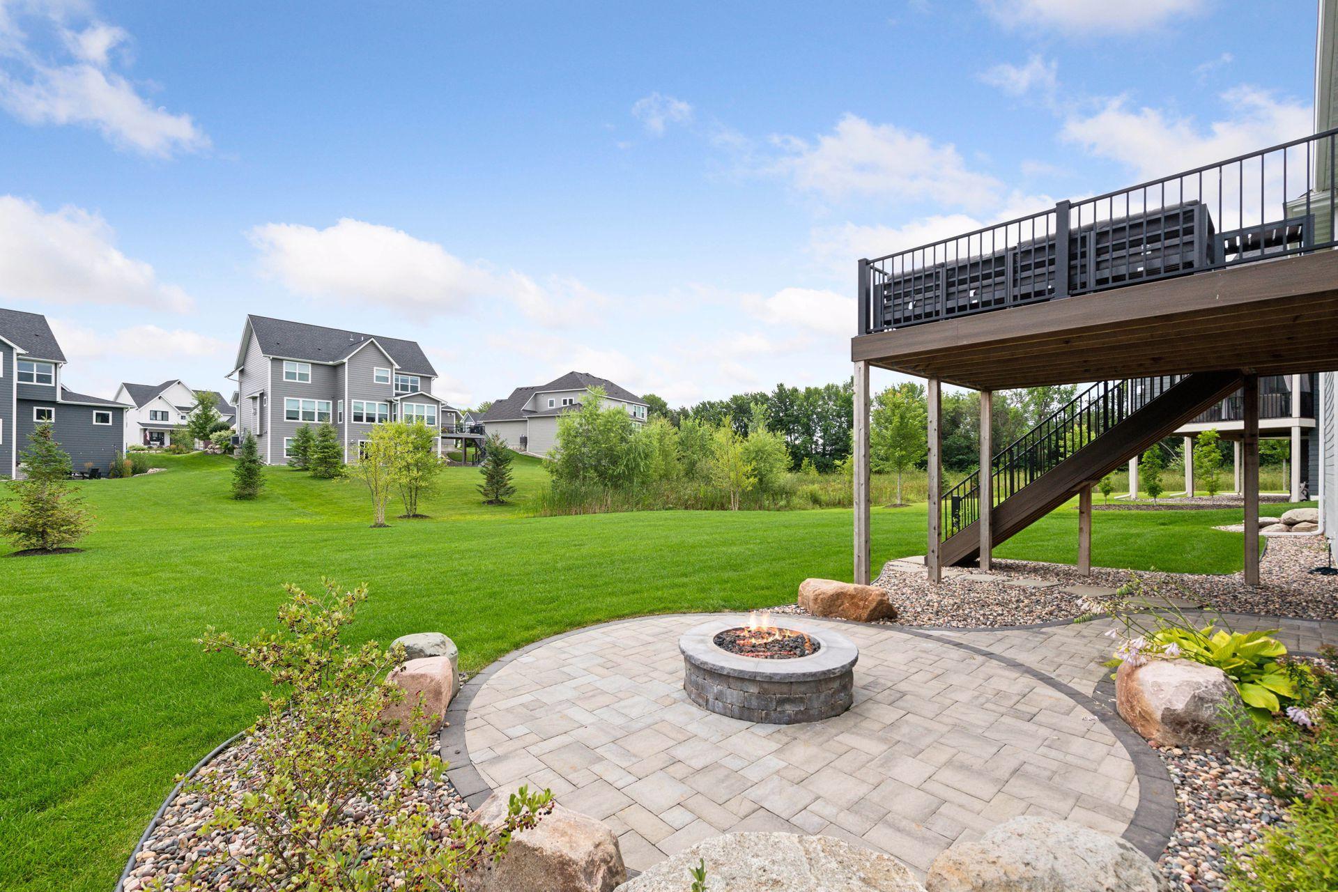 7536 Walnut Grove Lane N