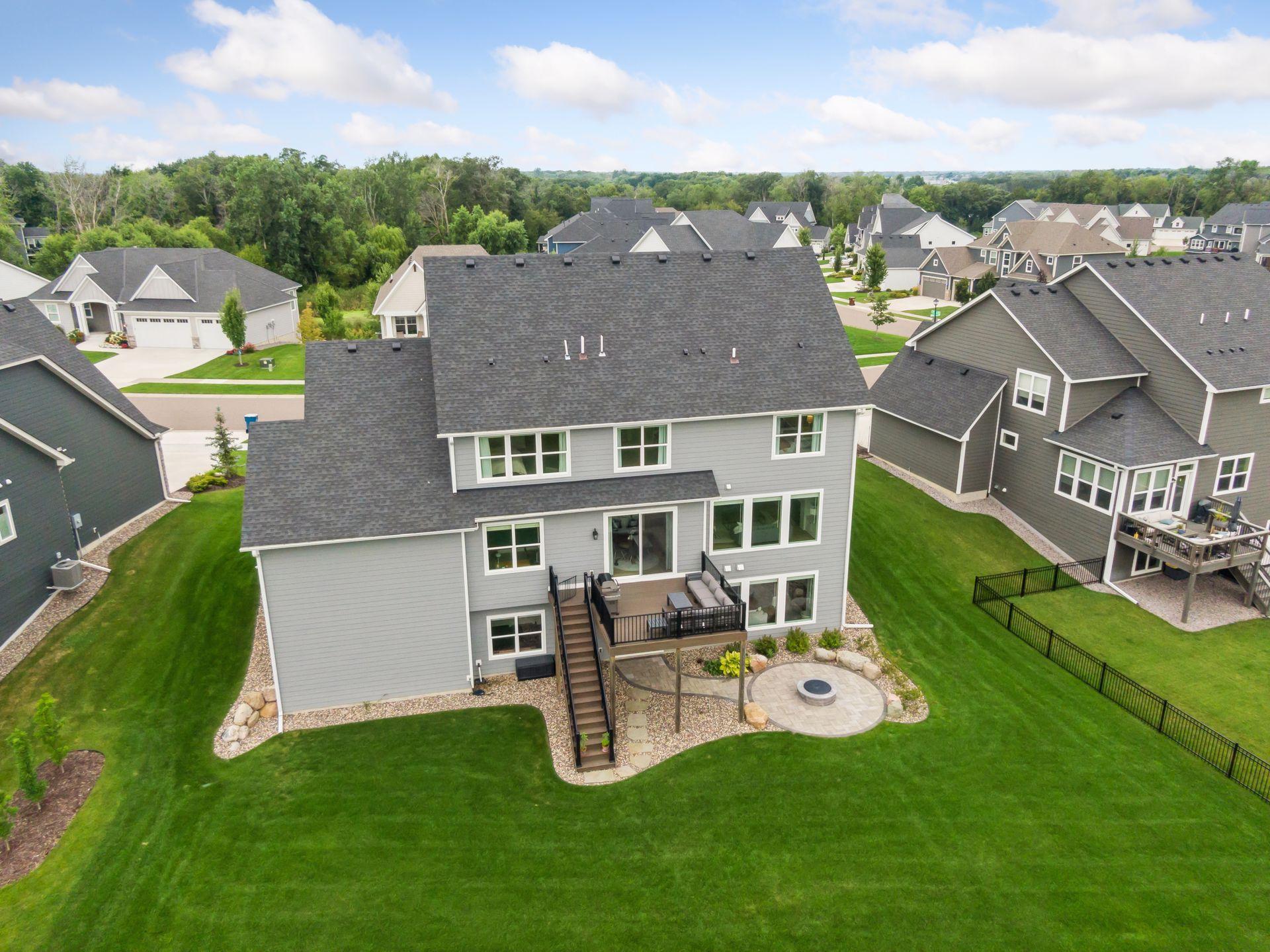 7536 Walnut Grove Lane N