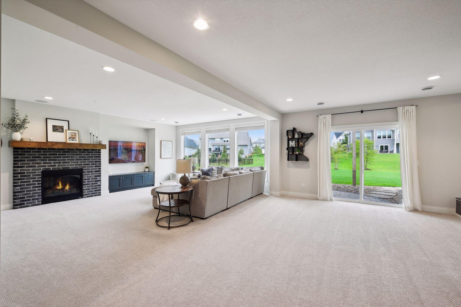 7536 Walnut Grove Lane N