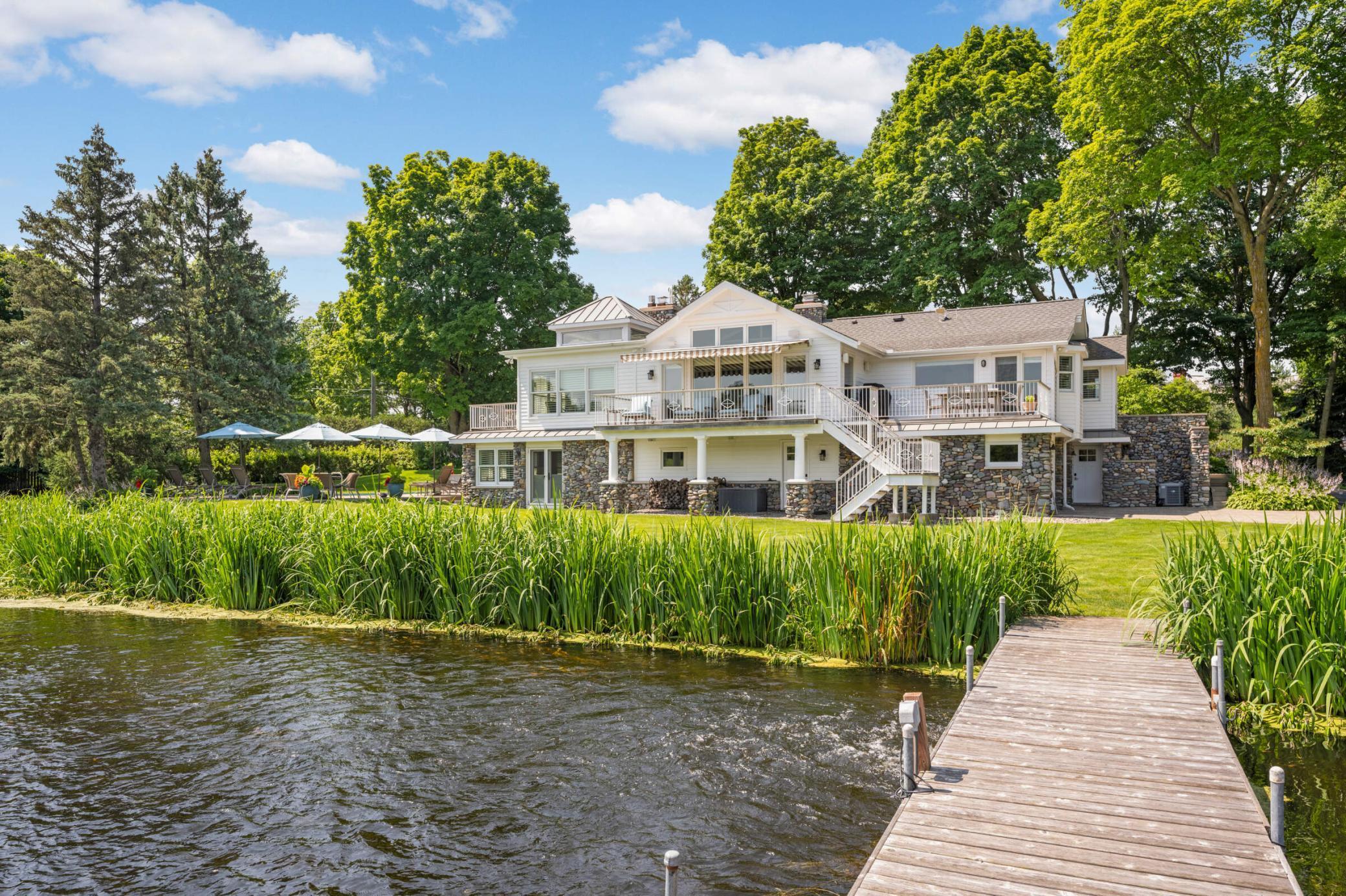513 Ferndale Road W