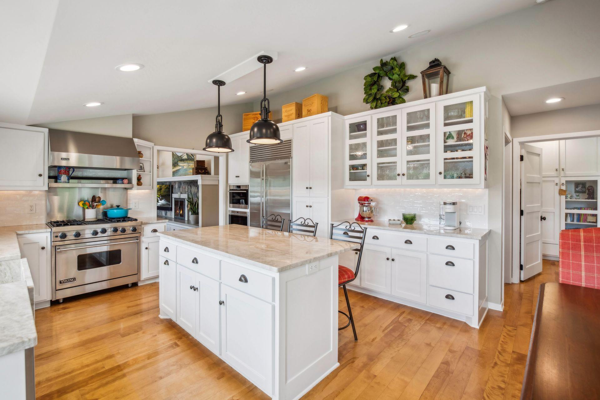 513 Ferndale Road W