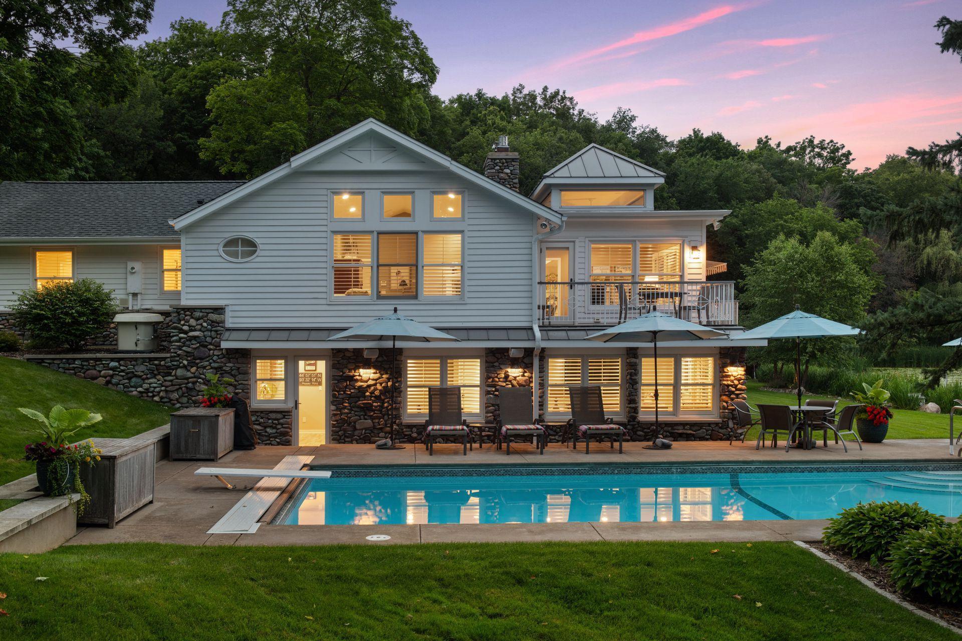 513 Ferndale Road W