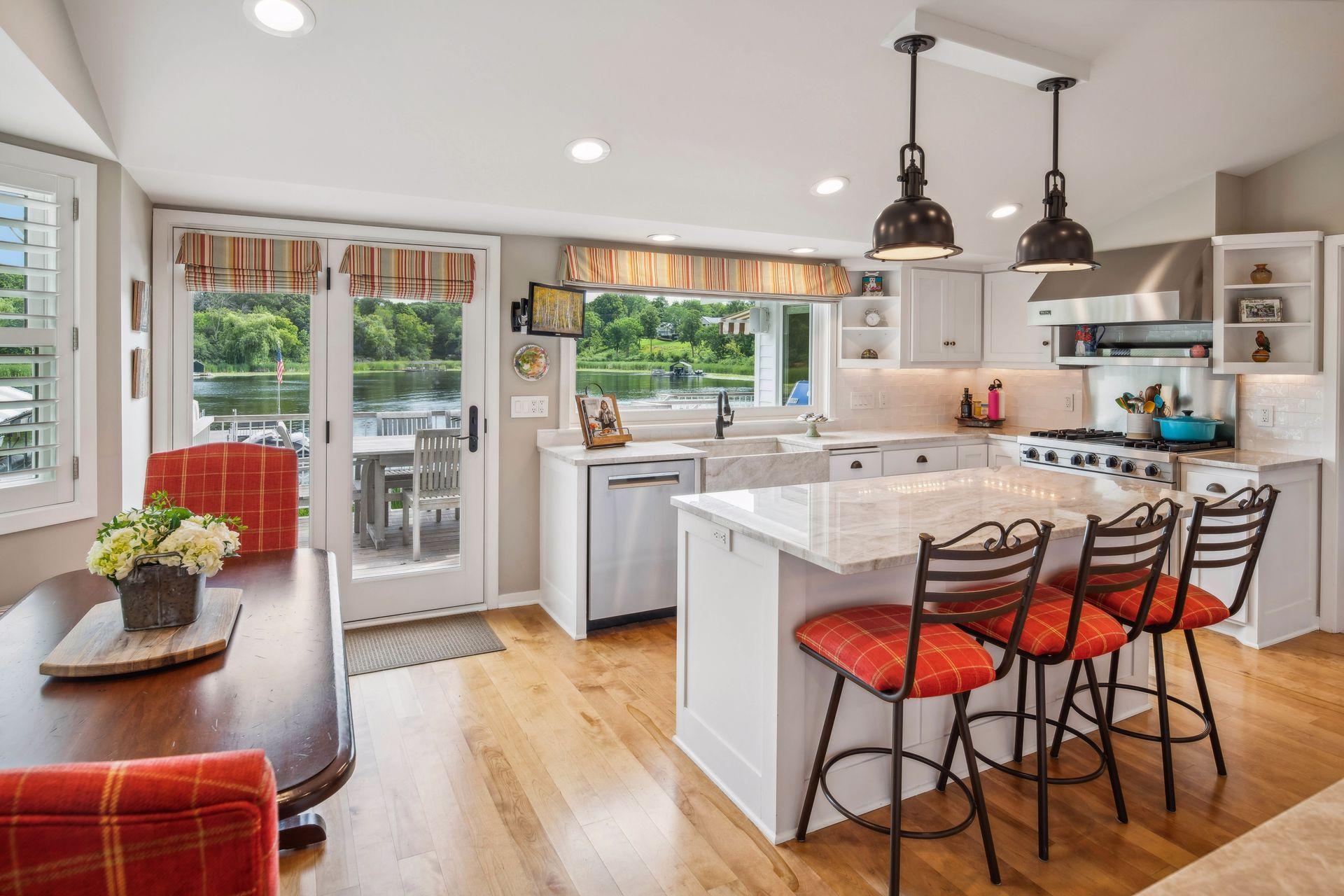 513 Ferndale Road W