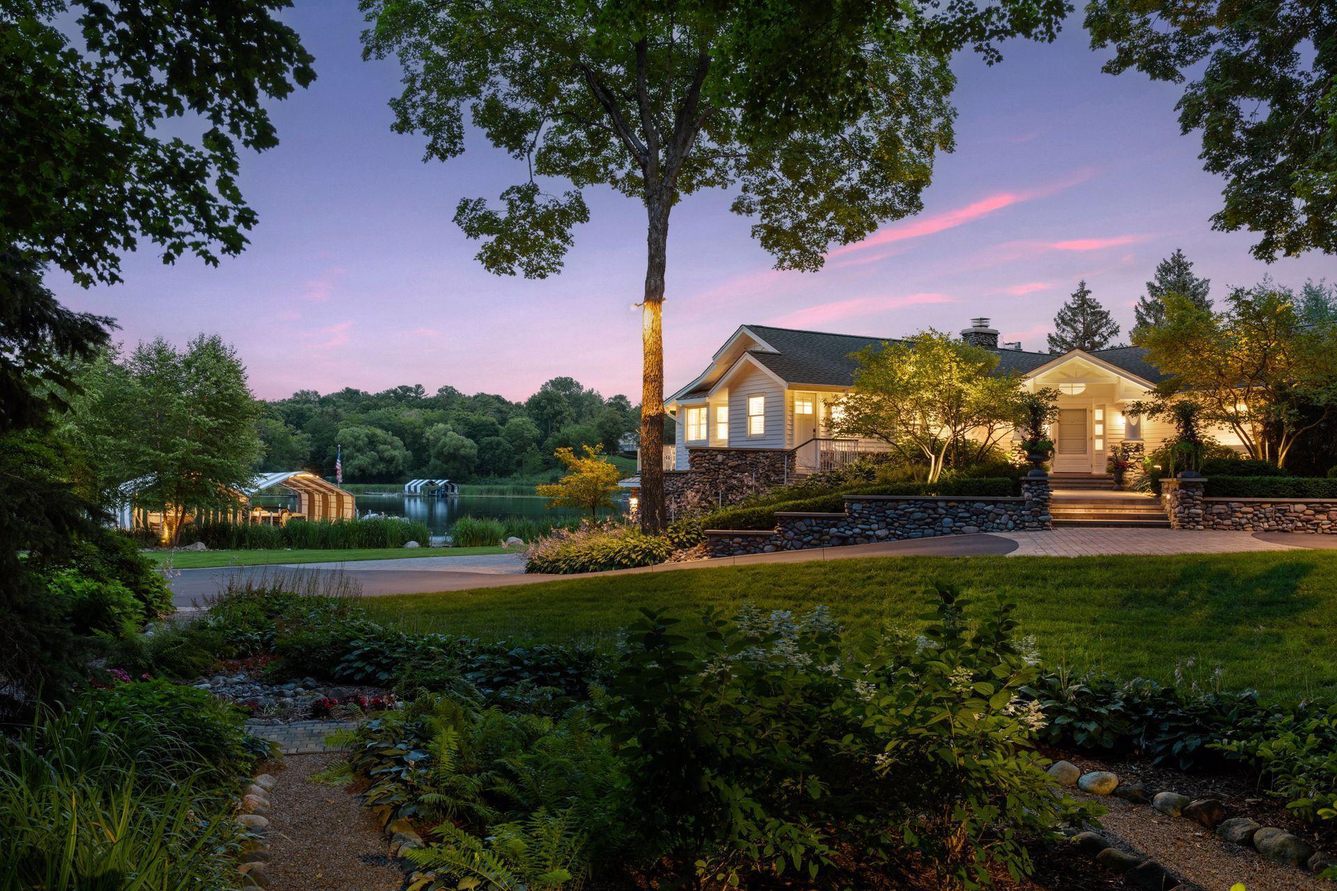 513 Ferndale Road W