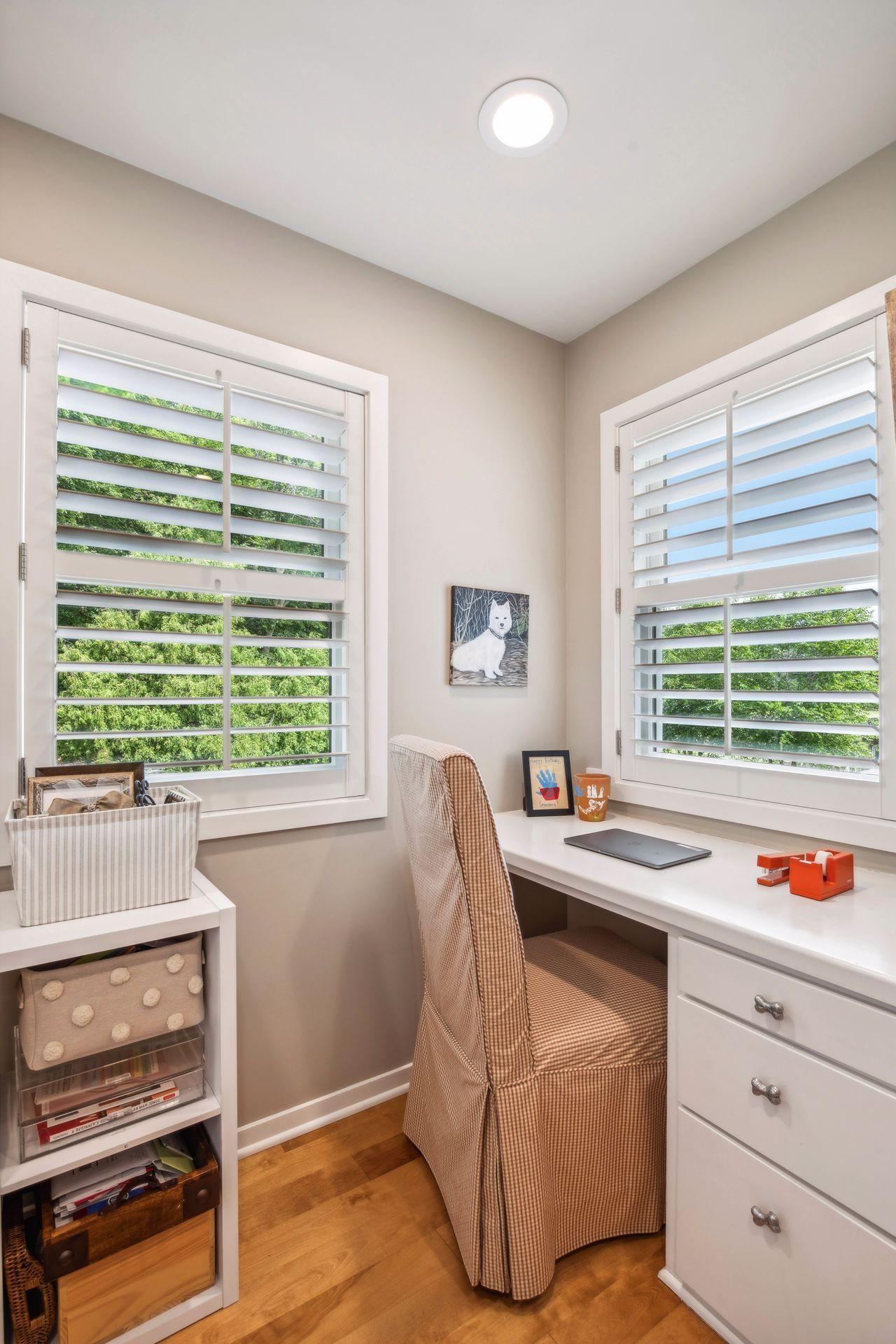 513 Ferndale Road W