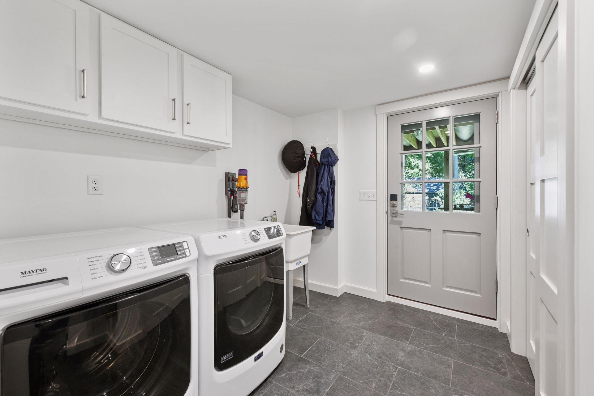 3815 Deephaven Avenue