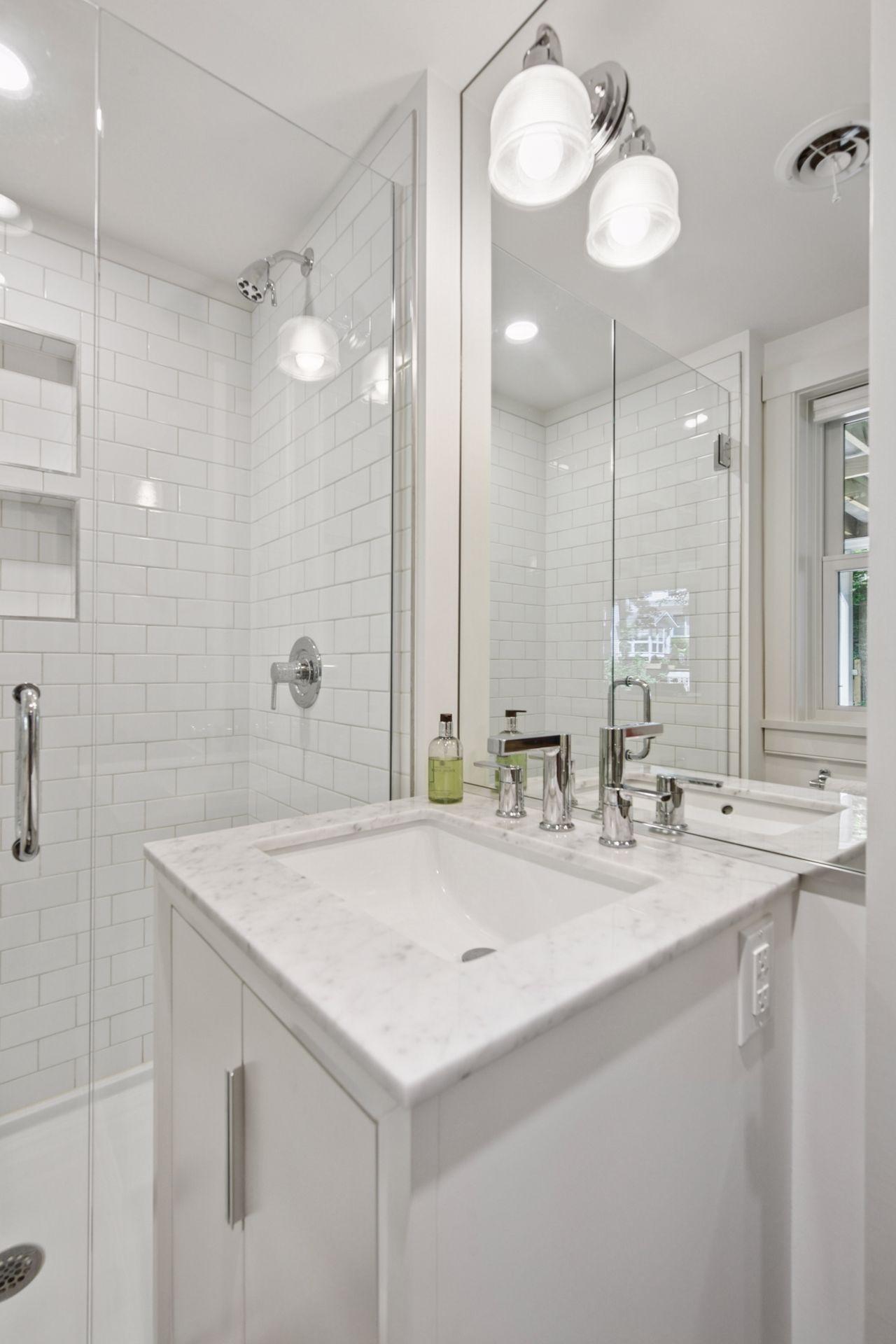 3815 Deephaven Avenue