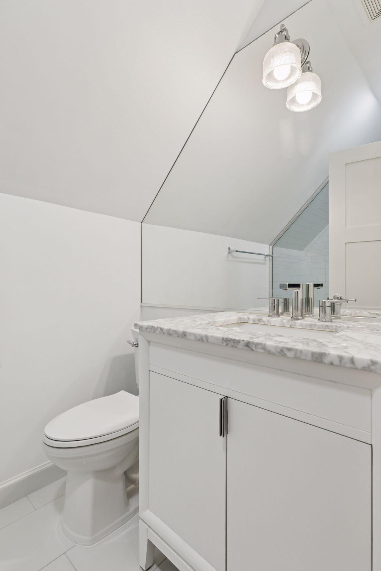 3815 Deephaven Avenue