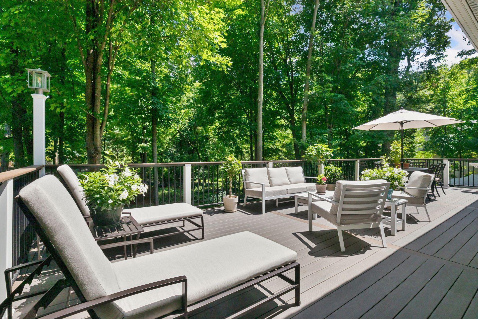 3815 Deephaven Avenue