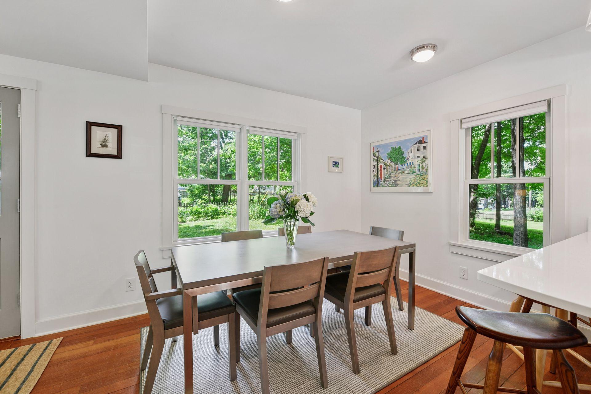 3815 Deephaven Avenue