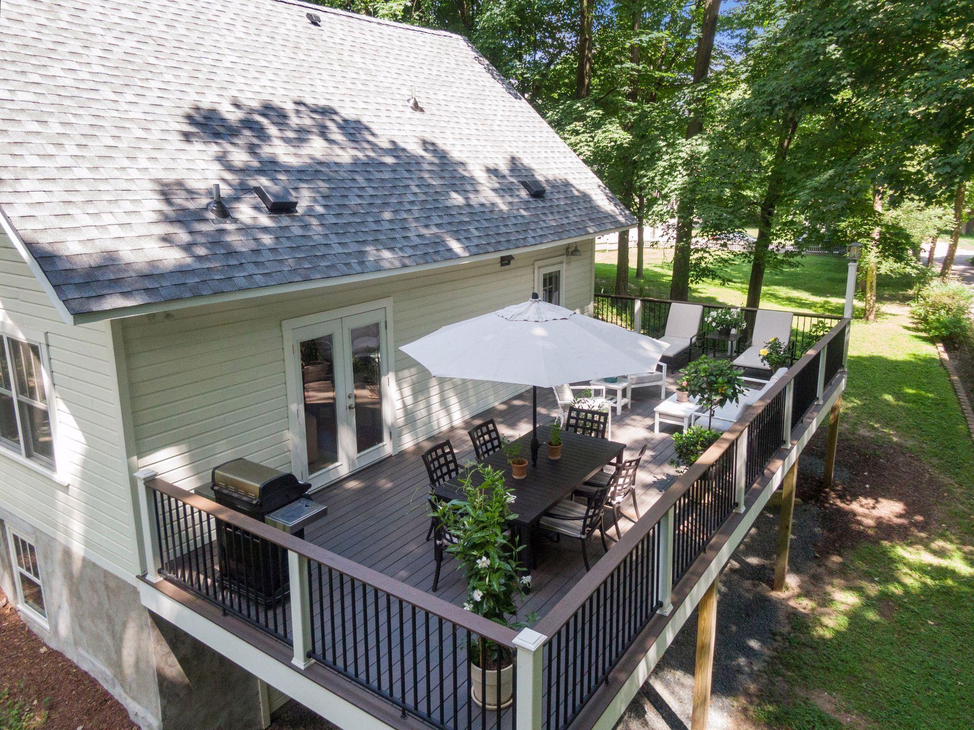 3815 Deephaven Avenue