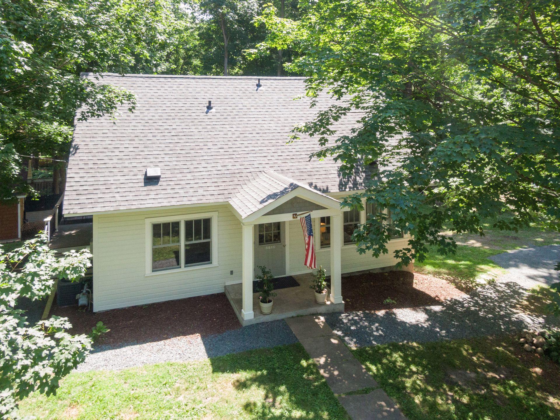 3815 Deephaven Avenue