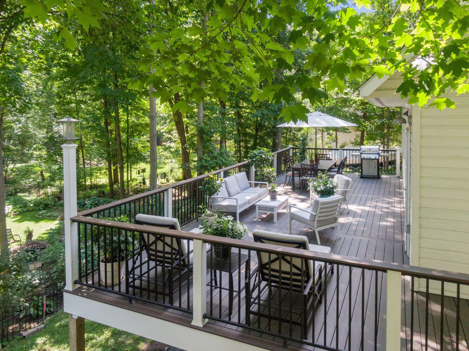 3815 Deephaven Avenue