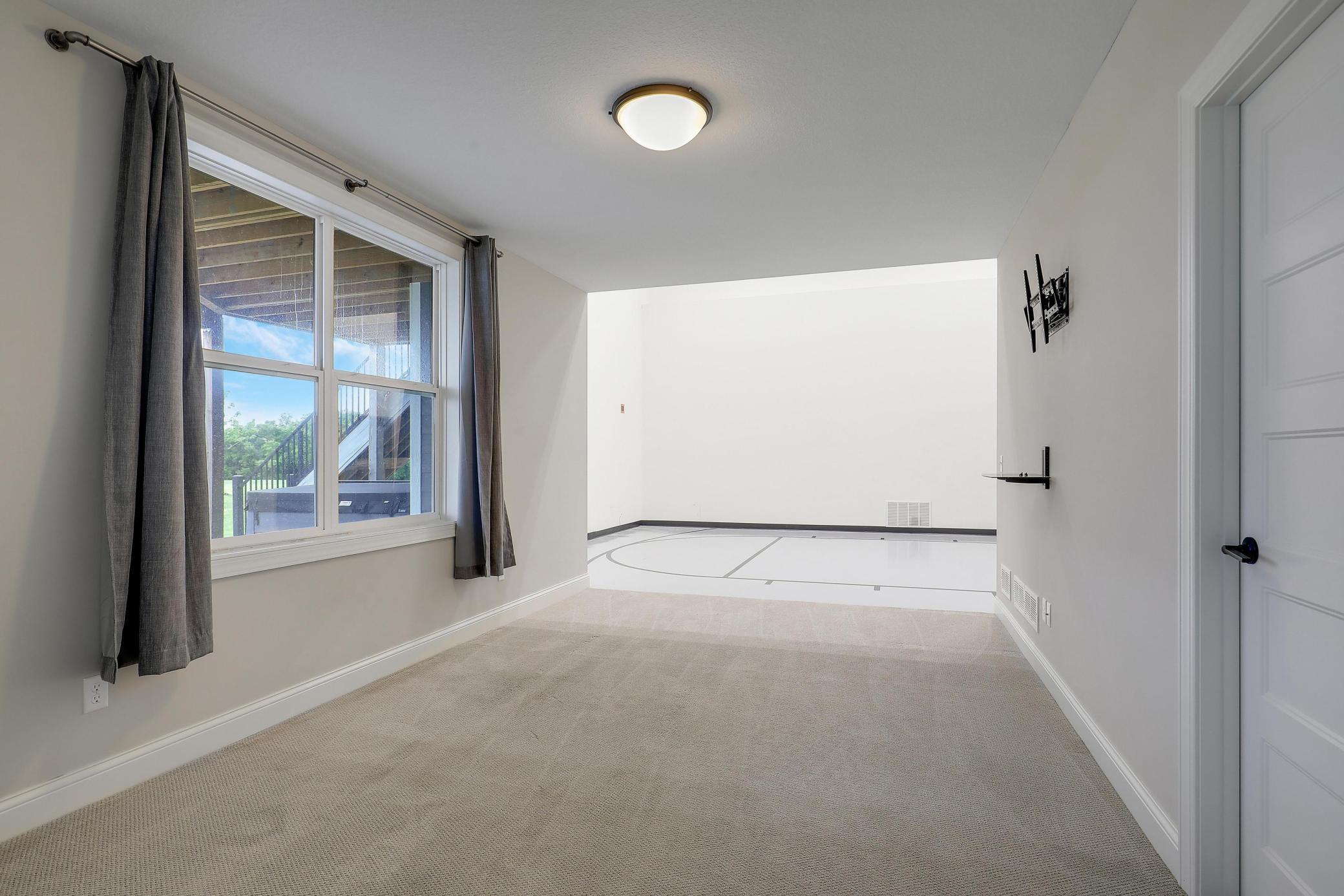 5841 Robert Road