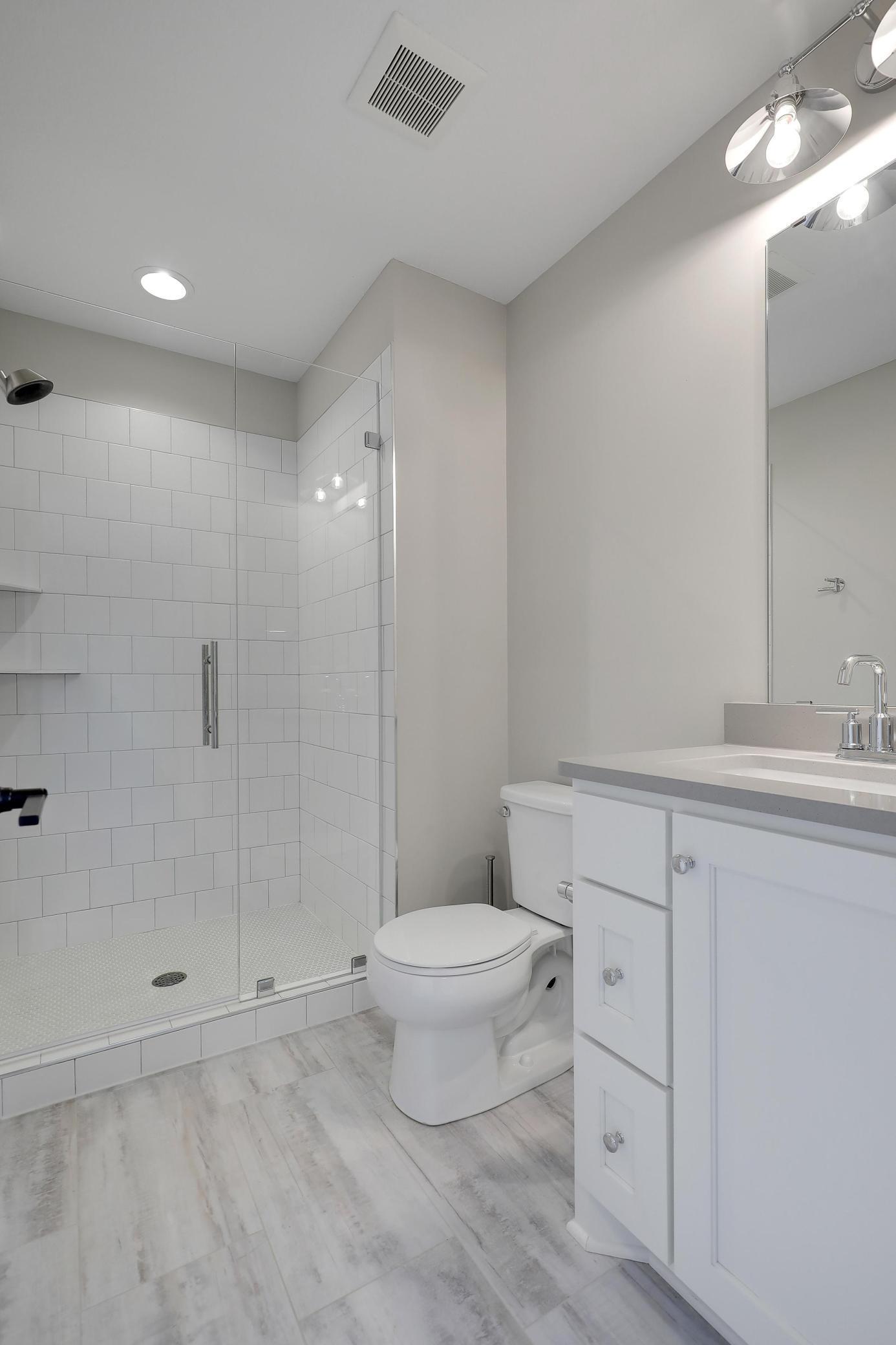 5841 Robert Road