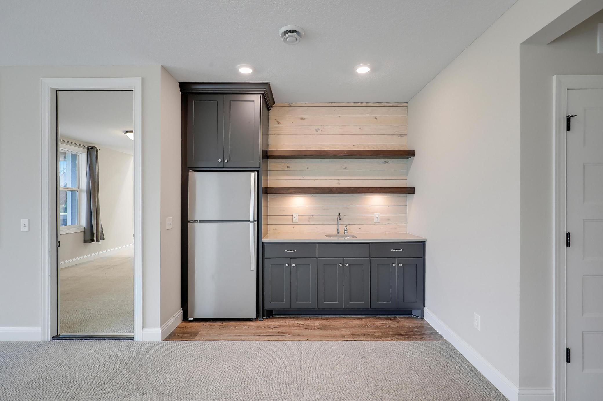5841 Robert Road