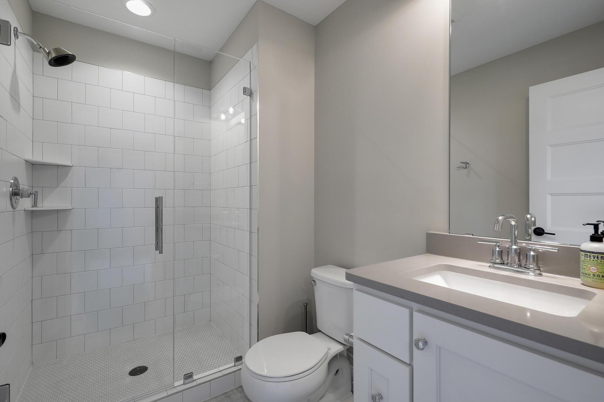 5841 Robert Road