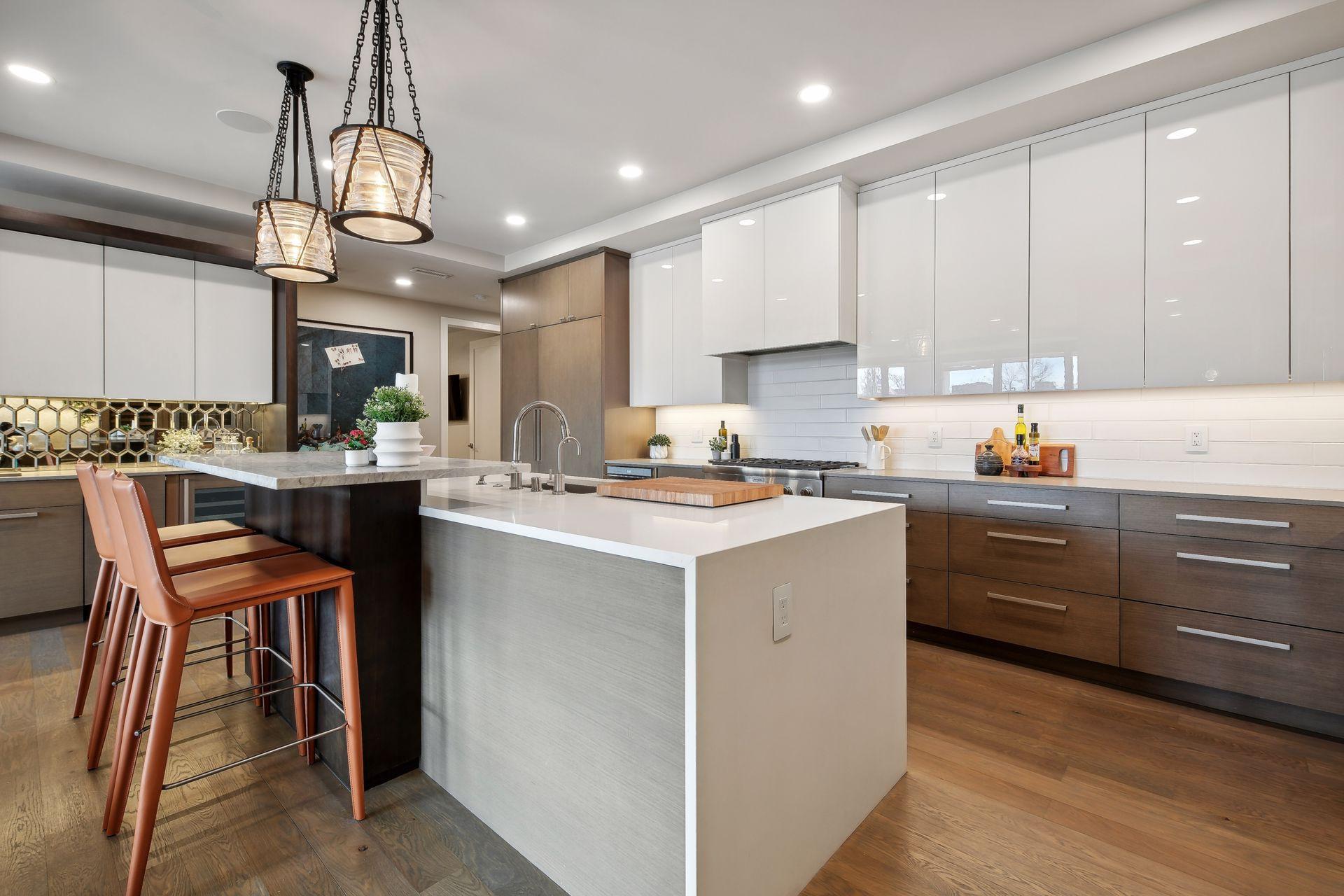 275 Lake Street E Unit: 103