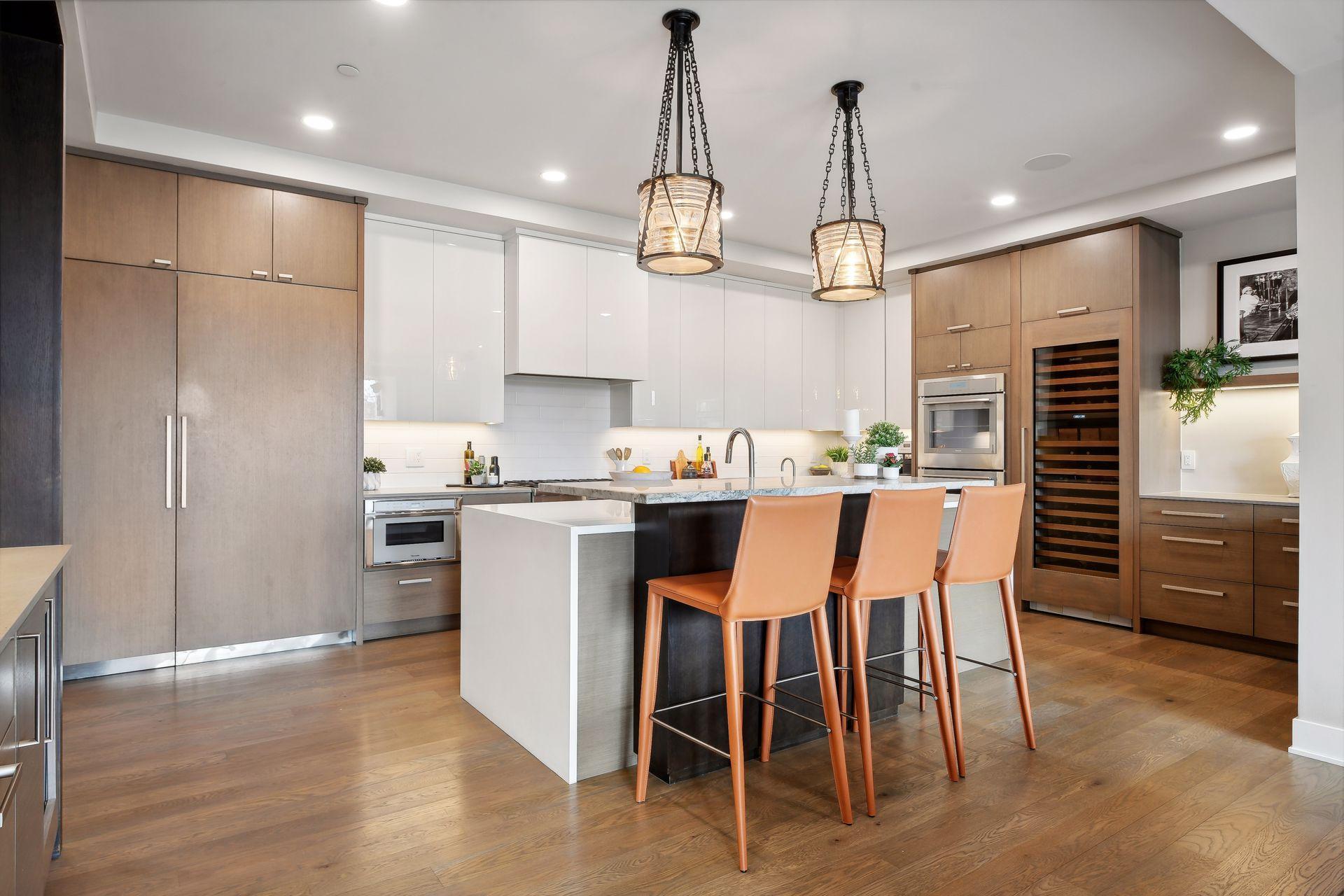 275 Lake Street E Unit: 103