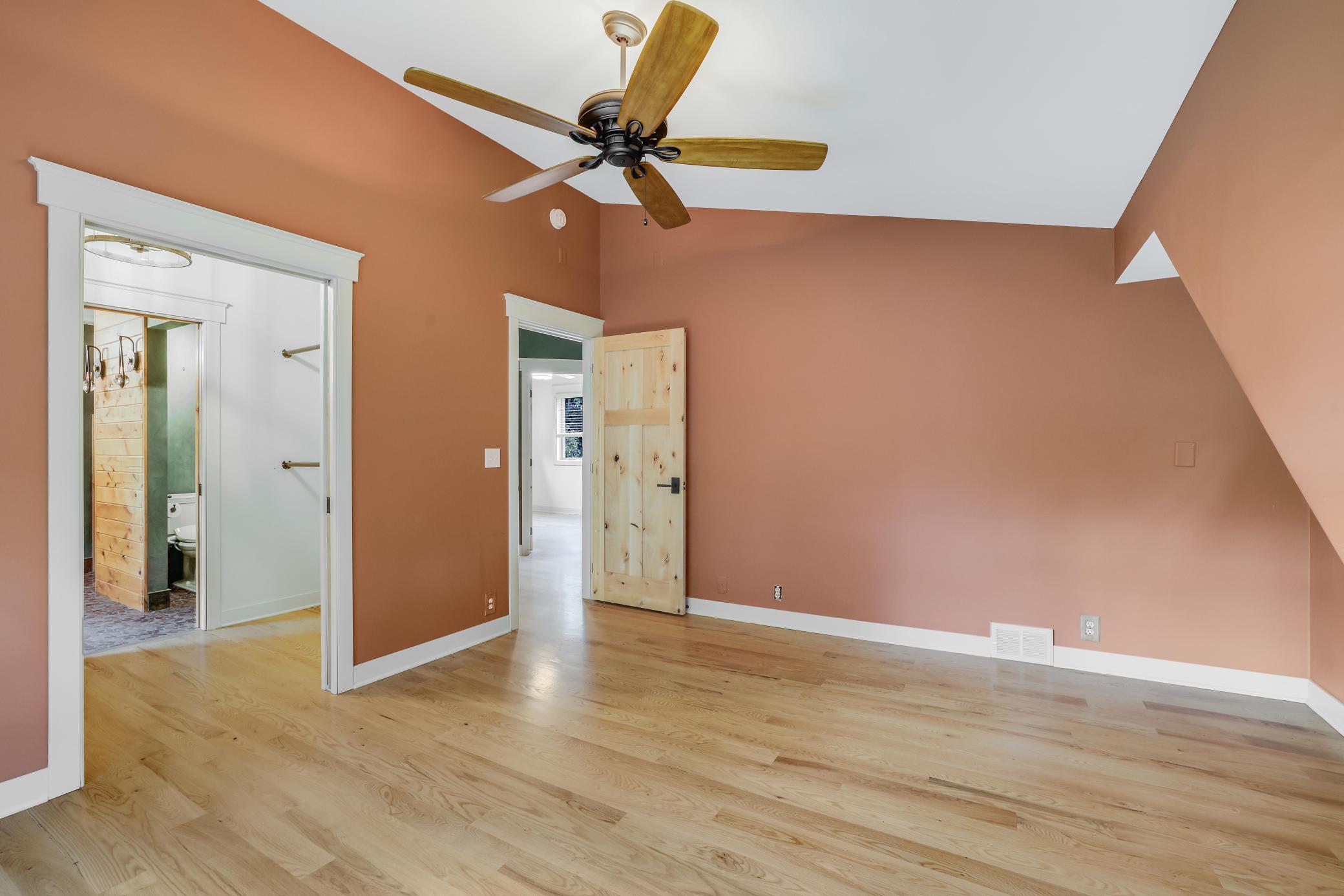 14908 Glen Oak Street