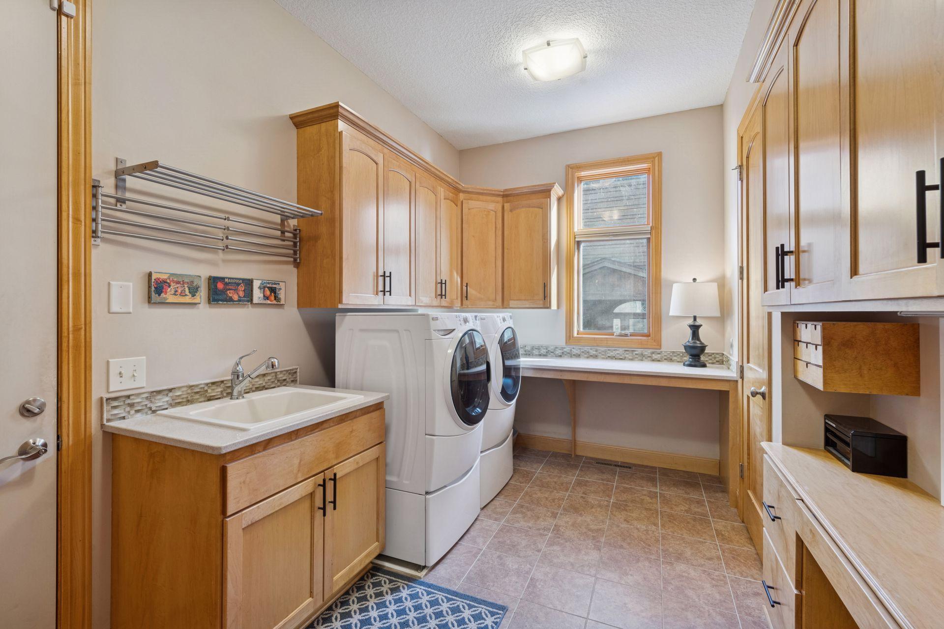 4743 Island View Drive