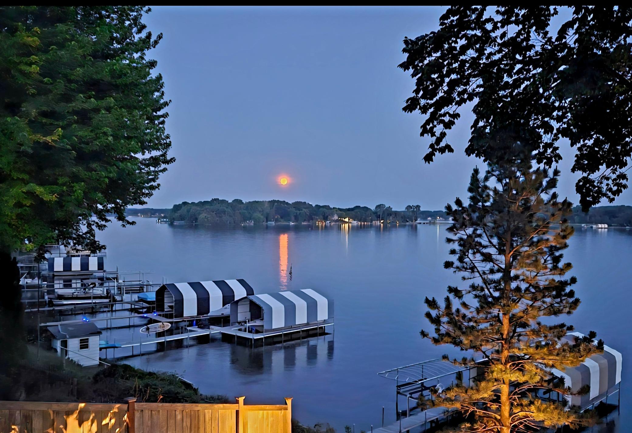4743 Island View Drive