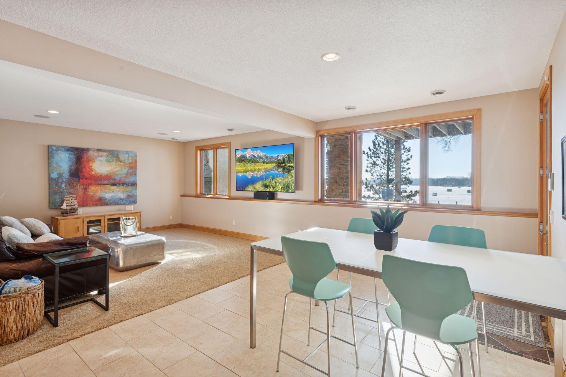 4743 Island View Drive