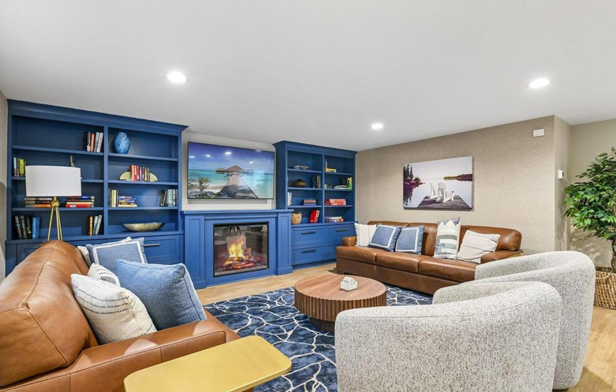 560 Indian Mound Street Unit: 1C