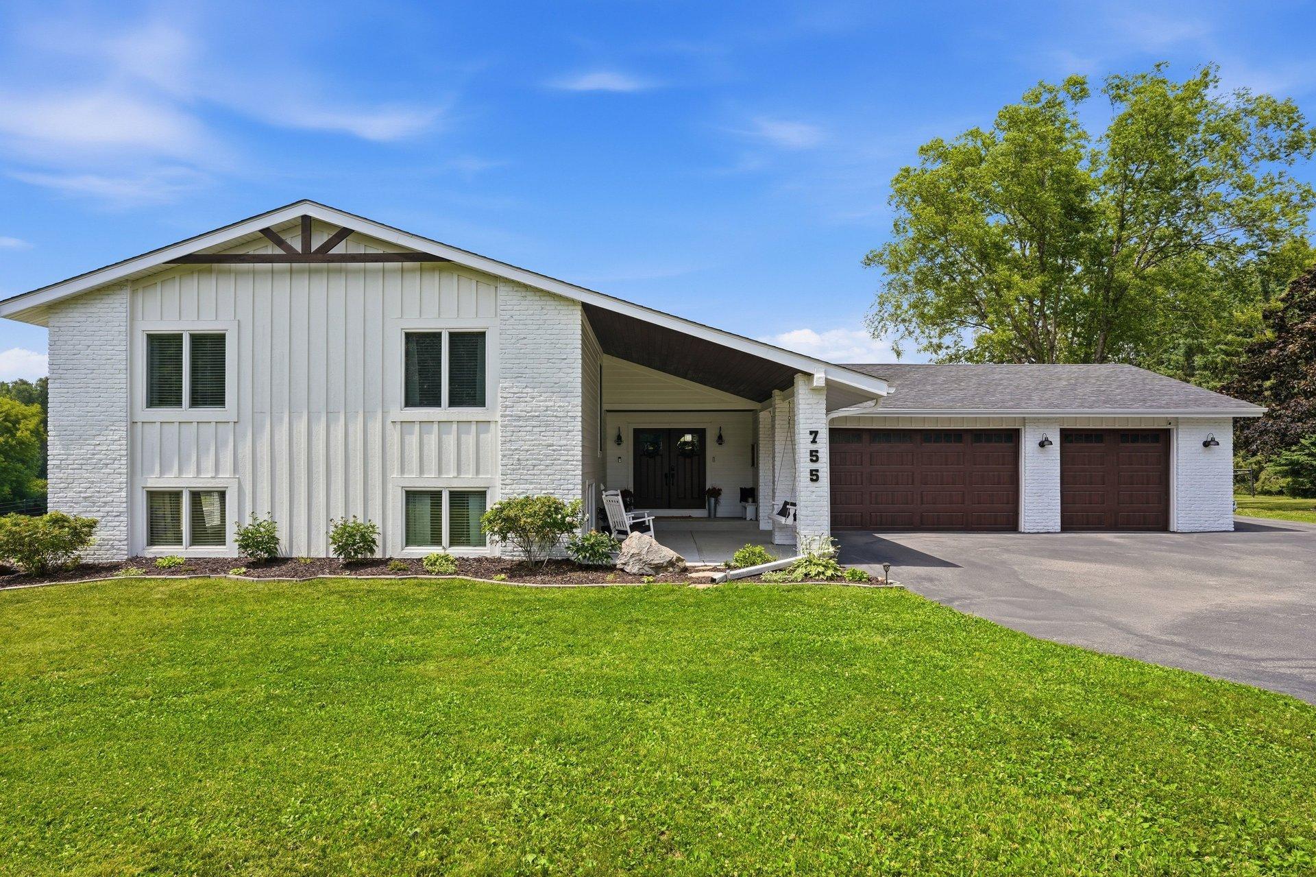 755 Bridal Path Trail