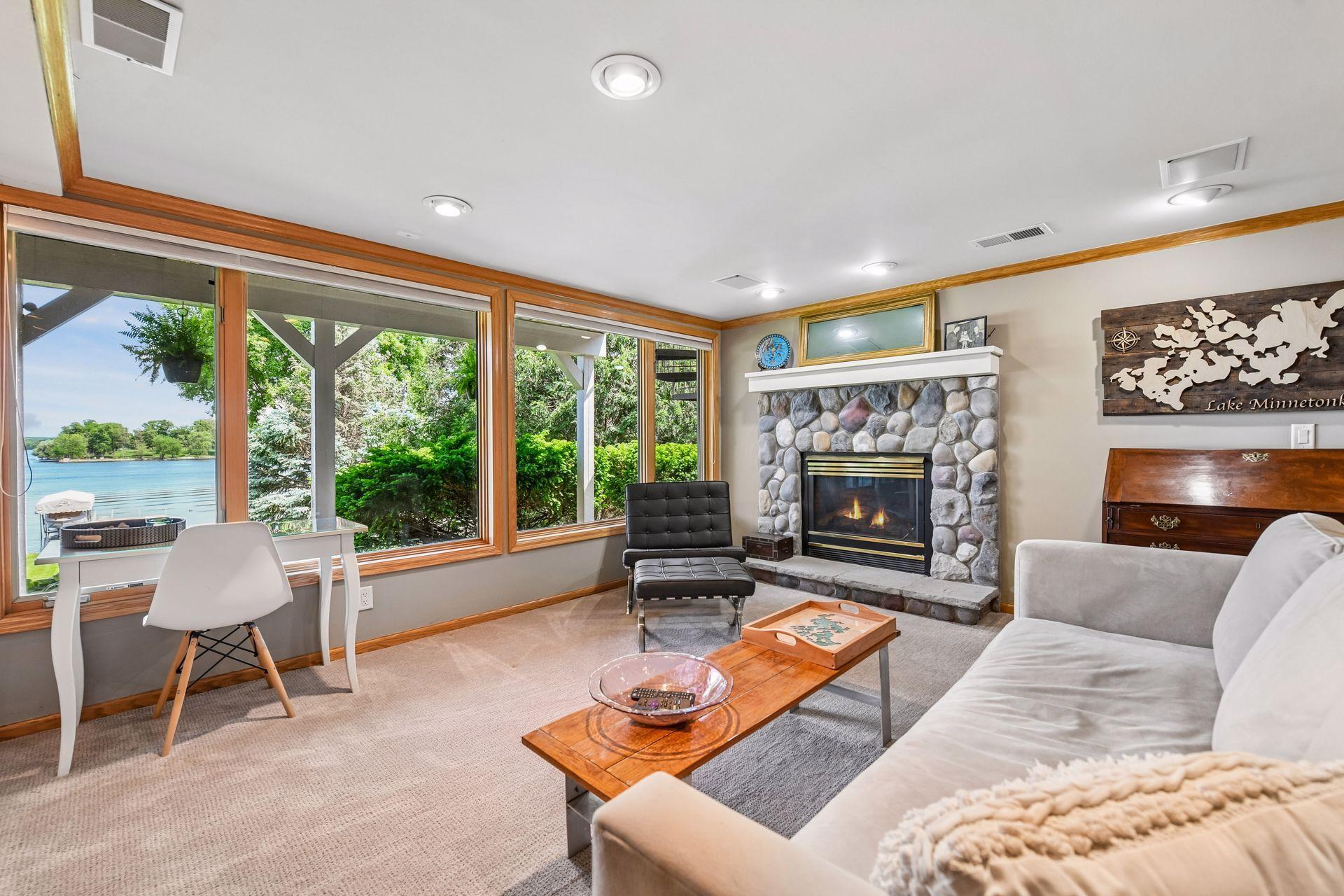4512 West Arm Road