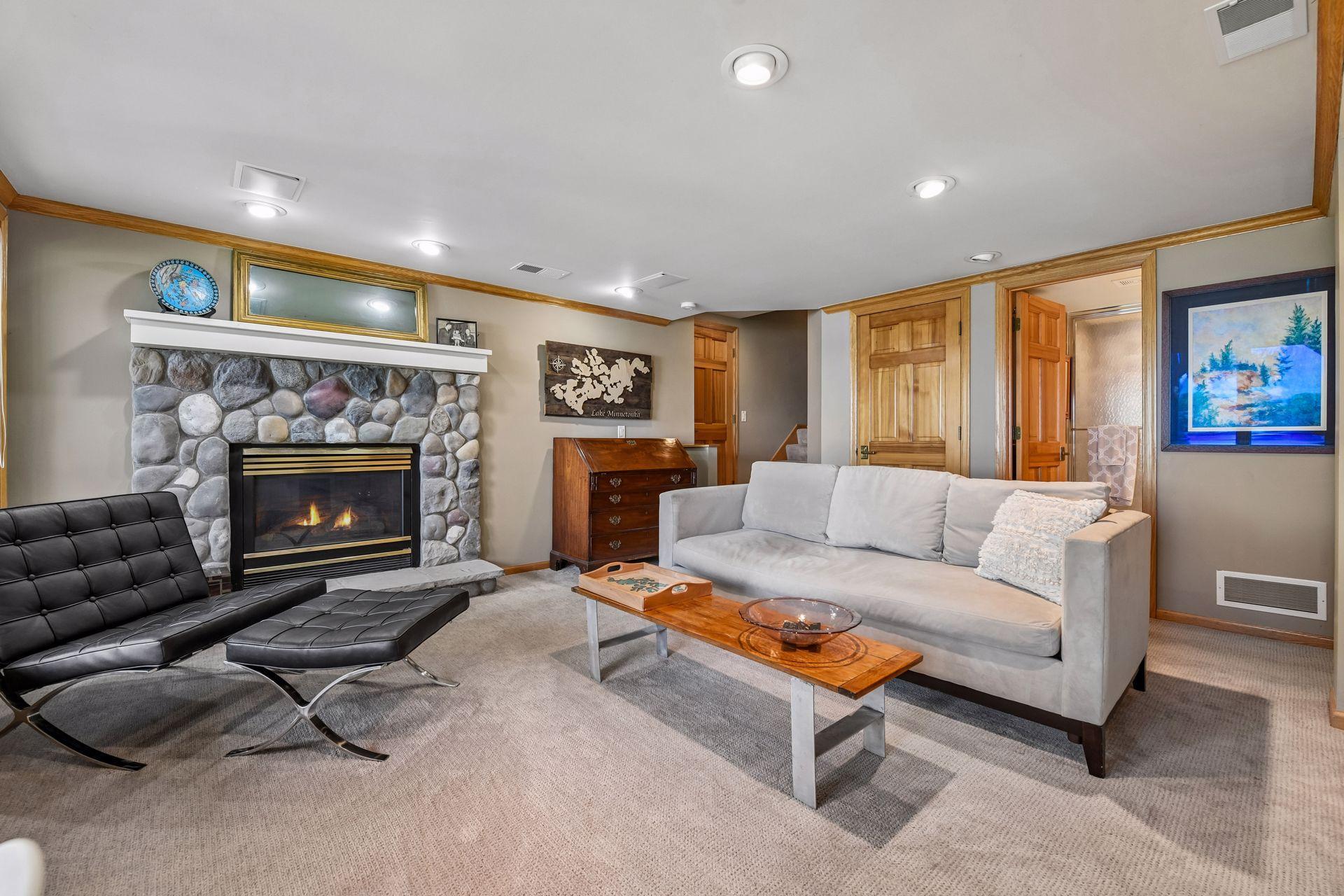 4512 West Arm Road