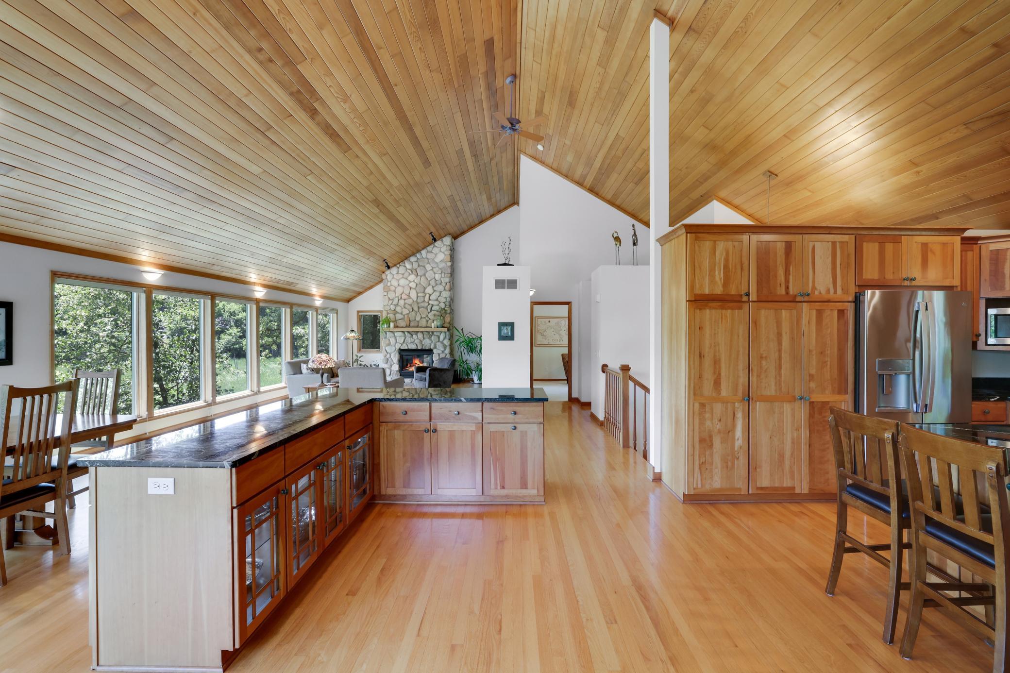 502 Shoreline Drive