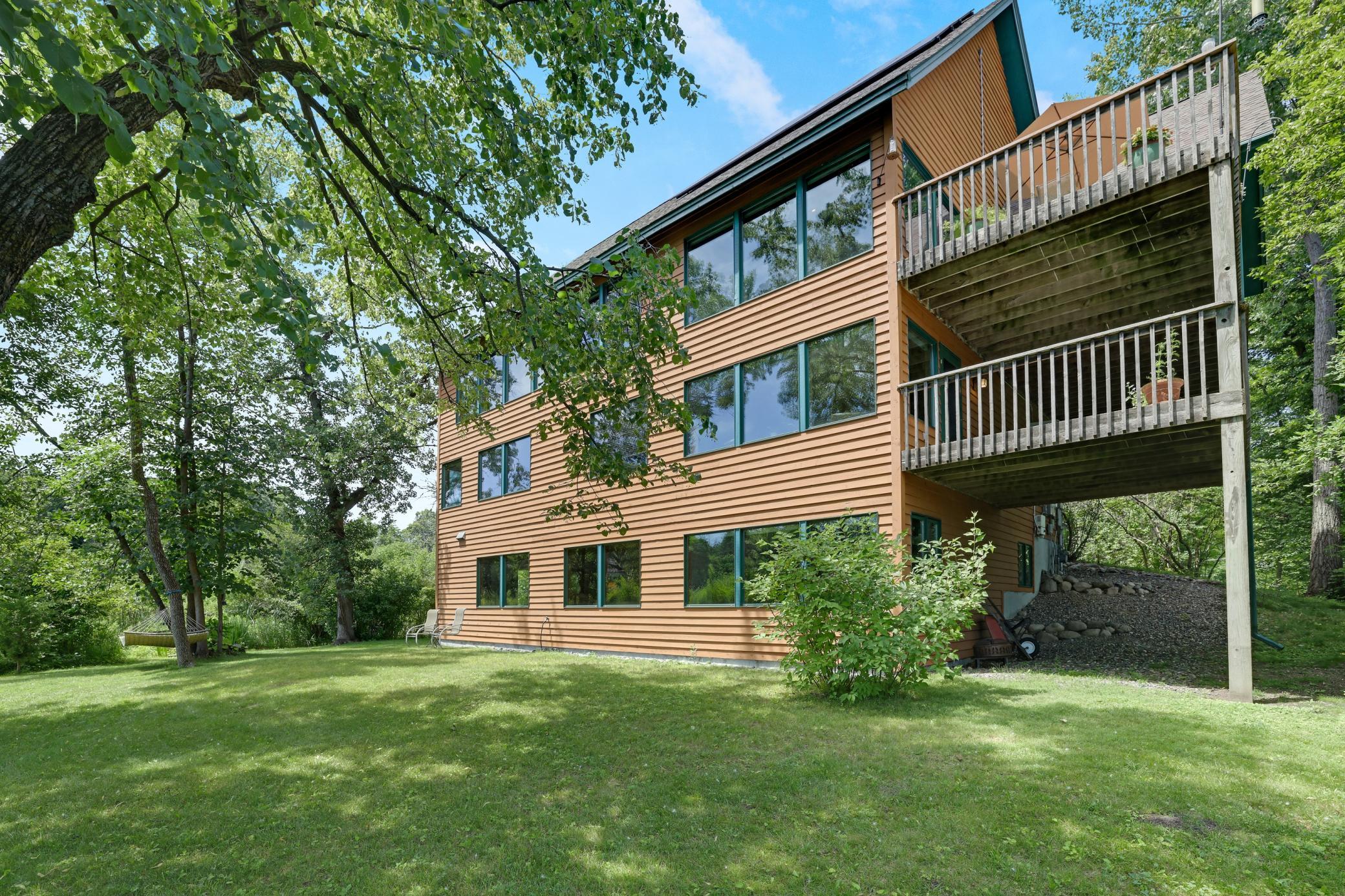 502 Shoreline Drive