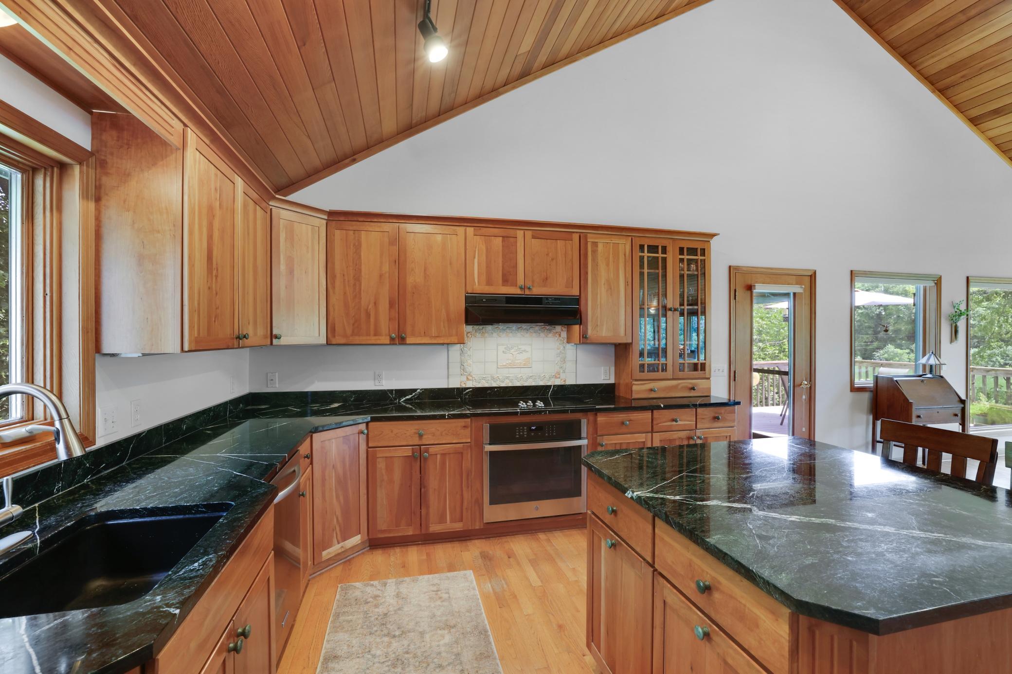 502 Shoreline Drive