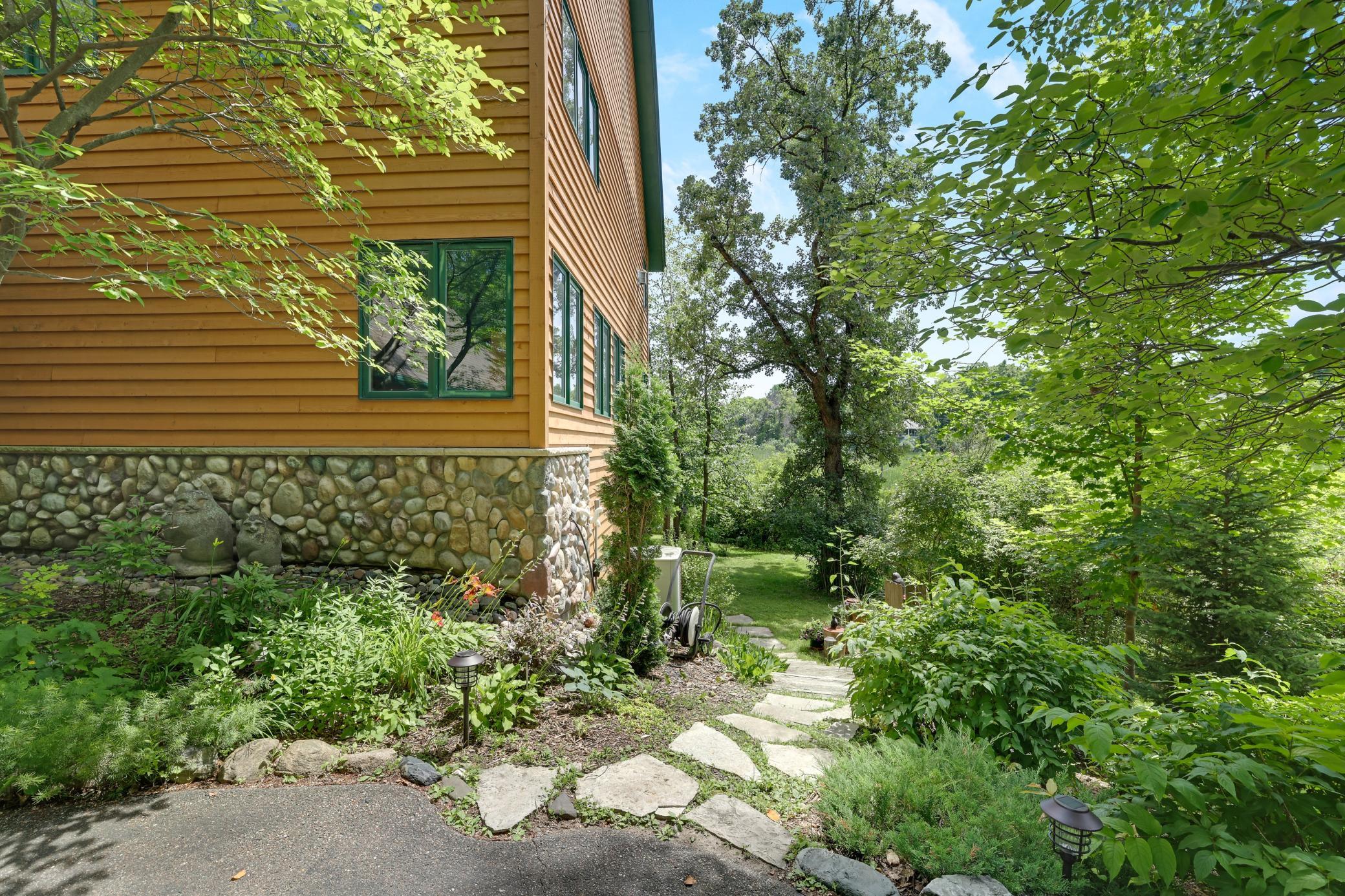 502 Shoreline Drive