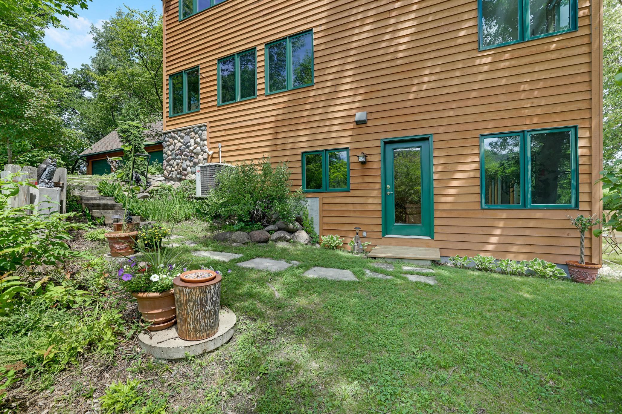 502 Shoreline Drive