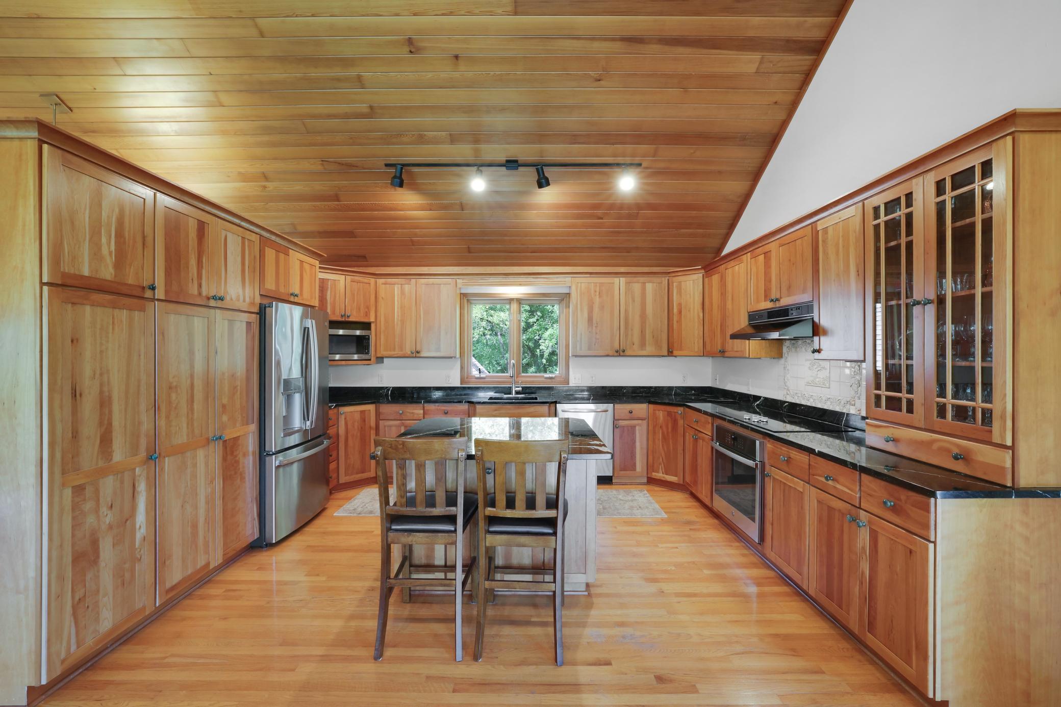502 Shoreline Drive