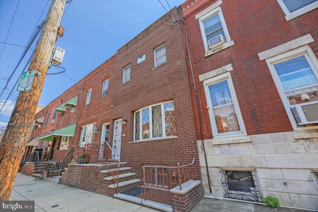 1118 WOLF STREET