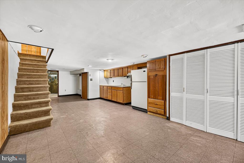1118 WOLF STREET