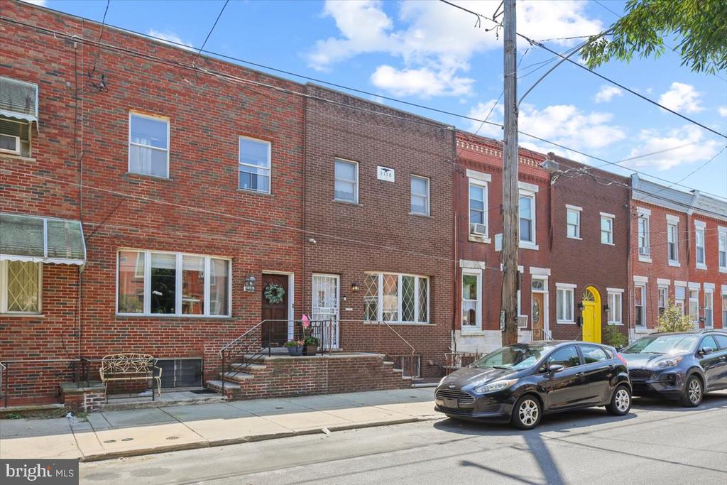 1118 WOLF STREET