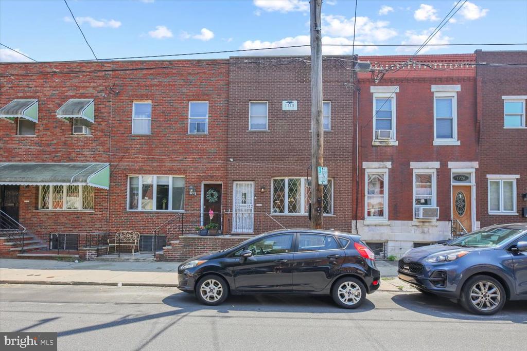 1118 WOLF STREET