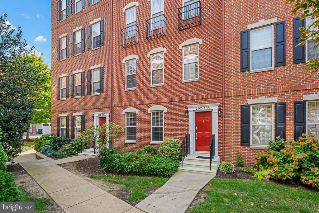 202 Captains Way Philadelphia PA