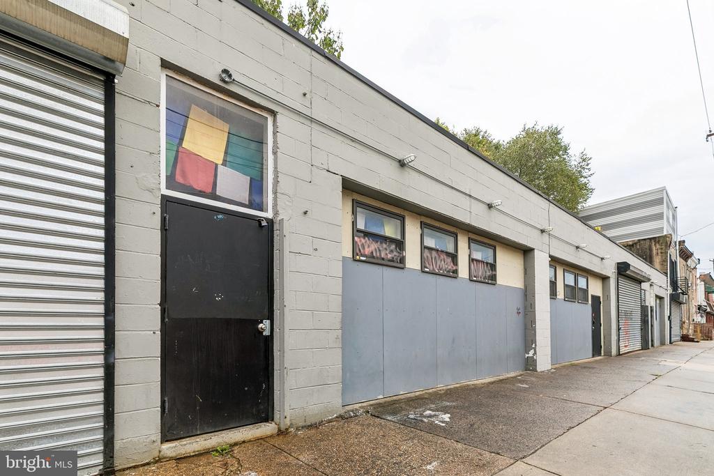 3017 RUTH STREET