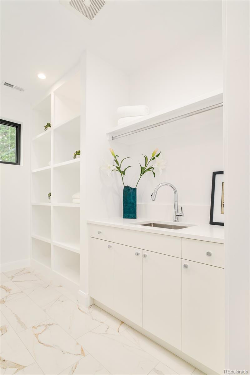 2773 S Garfield Street