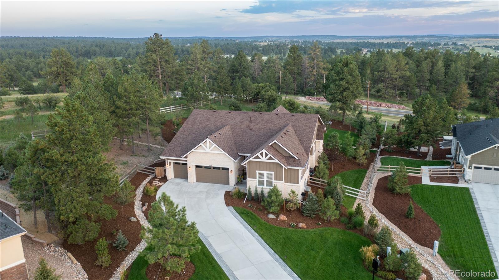 5600 Heritage Oak Drive